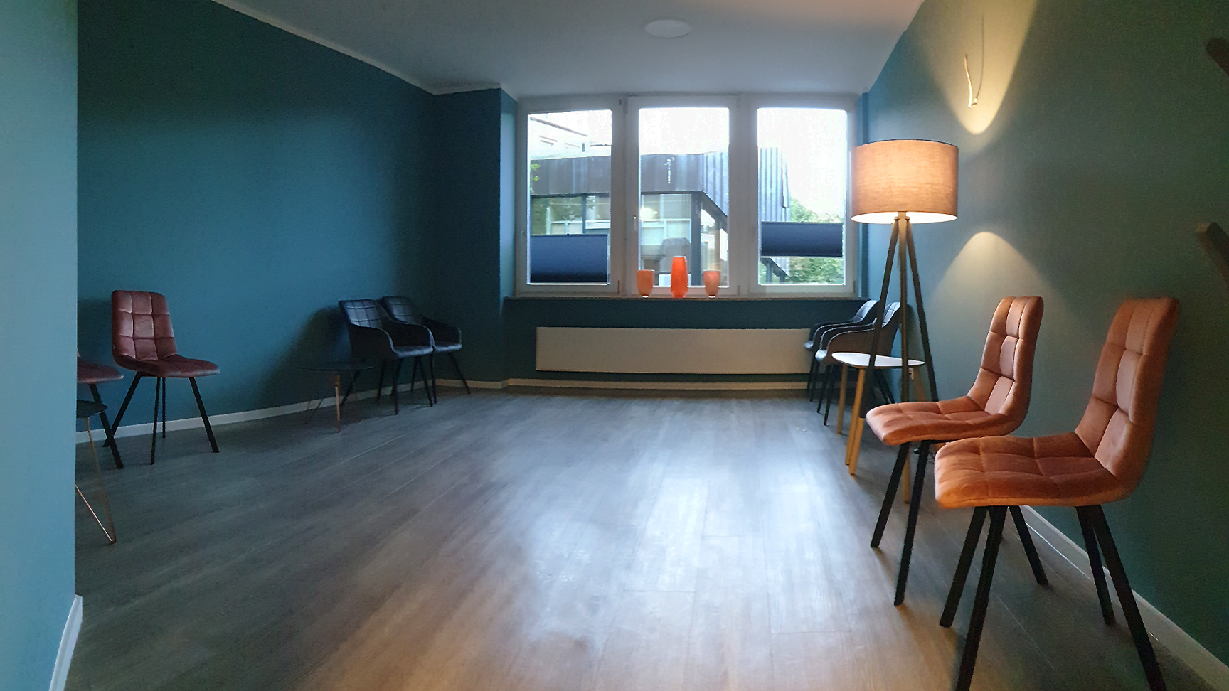 augenzentrum.one | Augenarzt in Kiel Wartezimmer vom augenzentrum.one | Medizin auf Augenhöhe